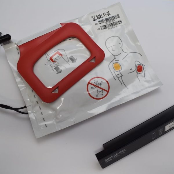 Lifepak CR Plus OR Lifepak Express – battery pack and 1 set of electrodes - unavailable until late August